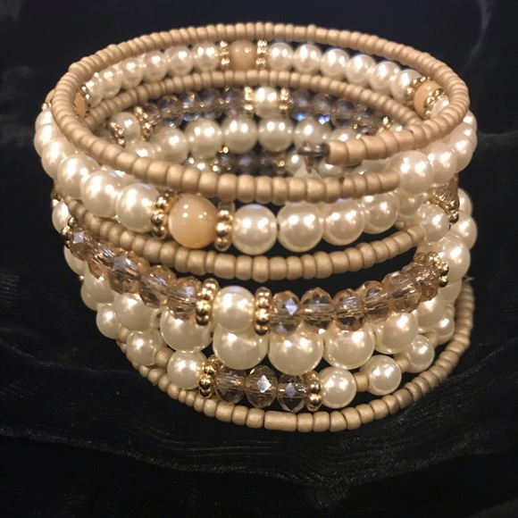 Chico's Jewelry - CHICOS GOLD TONE WRAP BRACELET NEW